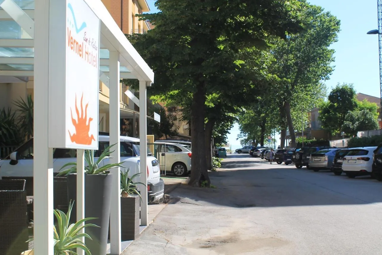 Hotel Vernel Римини Италия